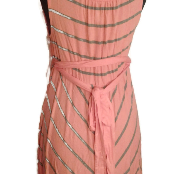 Liz Lange Maternity Chevron Dress - Picture 5 of 8